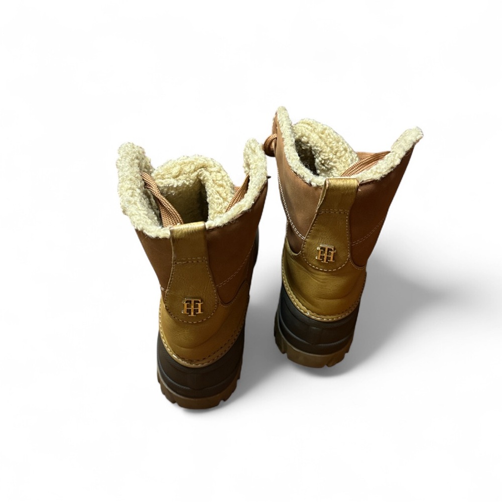 Cream Winter Boots - Picture 4 of 5